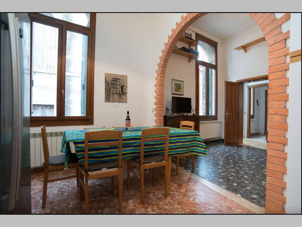 Balcone Sul Canale Venetië Buitenkant foto
